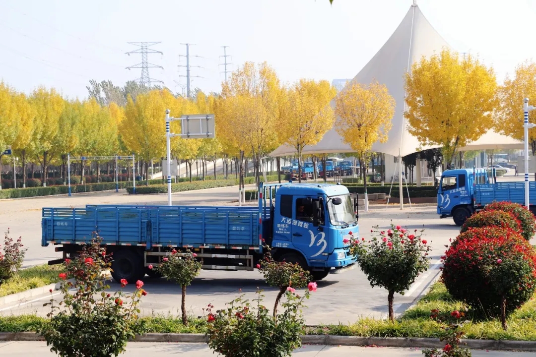 赏校园秋日盛景,享大车班型升级福利——学车就现在!(图14) 赏校园秋日盛景,享大车班型升级福利——学车就现在!(图14)