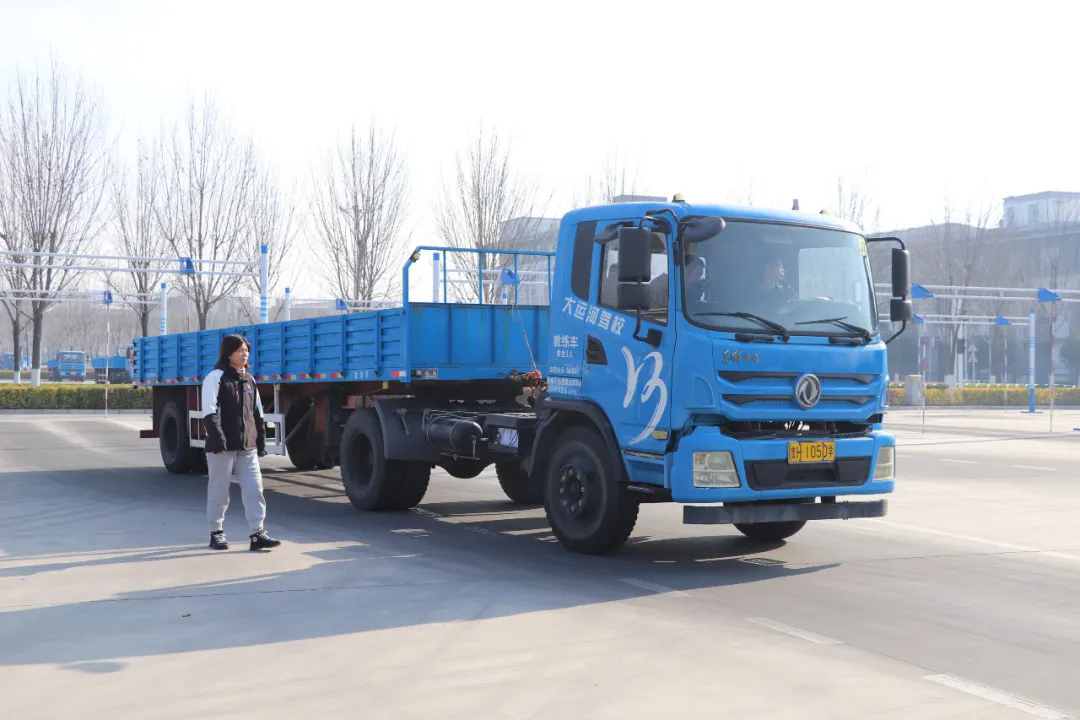 学大车不用等!“一对一”专属练车模式上线!(图3) 学大车不用等!“一对一”专属练车模式上线!(图3)