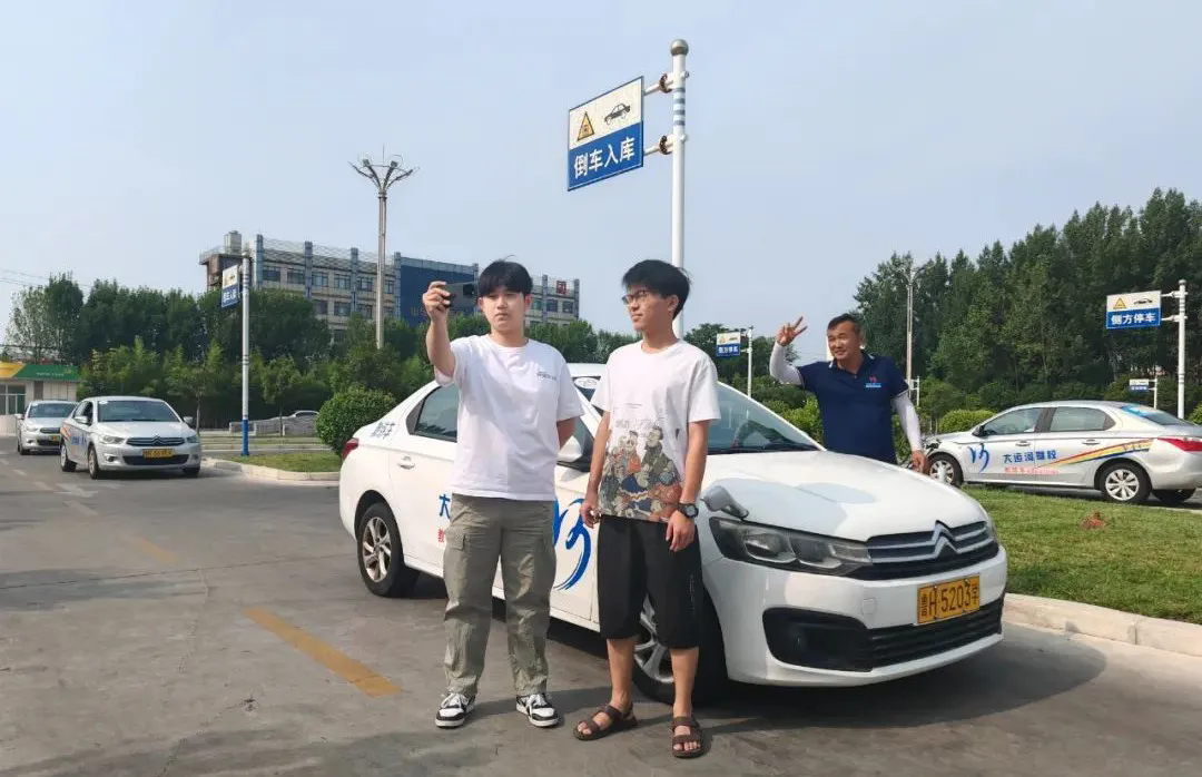 济宁大运河驾校第三届“抖音挑战赛”火热进行中(图2) 济宁大运河驾校第三届“抖音挑战赛”火热进行中(图2)